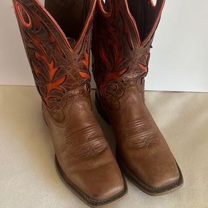 ARIAT BOOTS  Men’s size 9.5